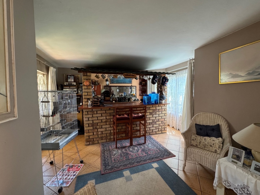 3 Bedroom Property for Sale in Glen Marais Gauteng