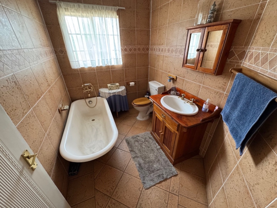 3 Bedroom Property for Sale in Glen Marais Gauteng