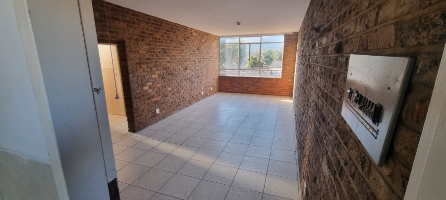 To Let 2 Bedroom Property for Rent in Daspoort Estate Gauteng