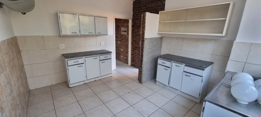 To Let 2 Bedroom Property for Rent in Daspoort Estate Gauteng