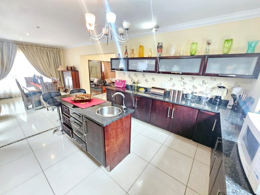 To Let 4 Bedroom Property for Rent in Monavoni Gauteng