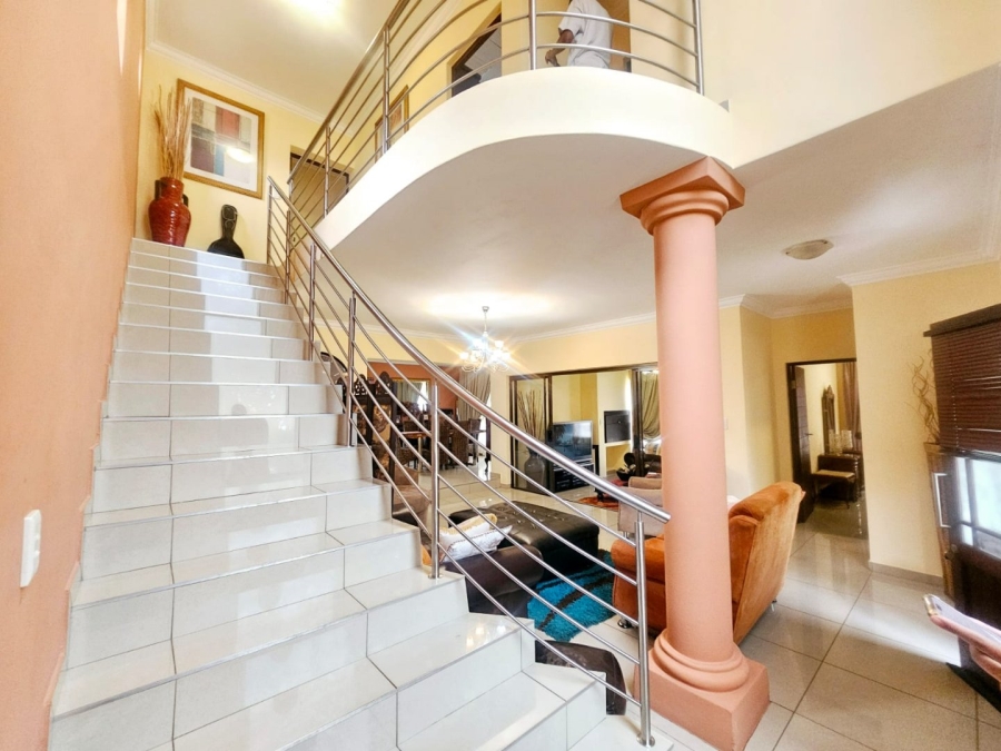 To Let 4 Bedroom Property for Rent in Monavoni Gauteng