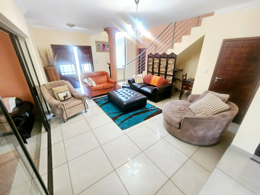 To Let 4 Bedroom Property for Rent in Monavoni Gauteng