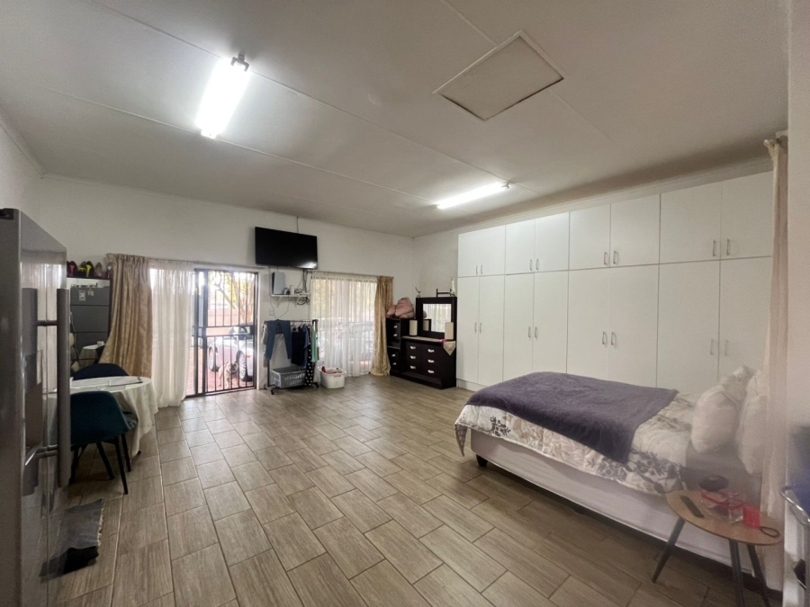 To Let 1 Bedroom Property for Rent in Lyttelton Manor Gauteng