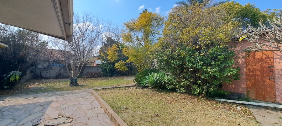 To Let 3 Bedroom Property for Rent in Edenvale Central Gauteng