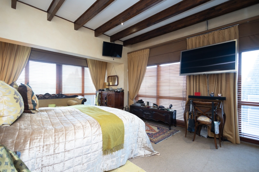 4 Bedroom Property for Sale in Northcliff Gauteng