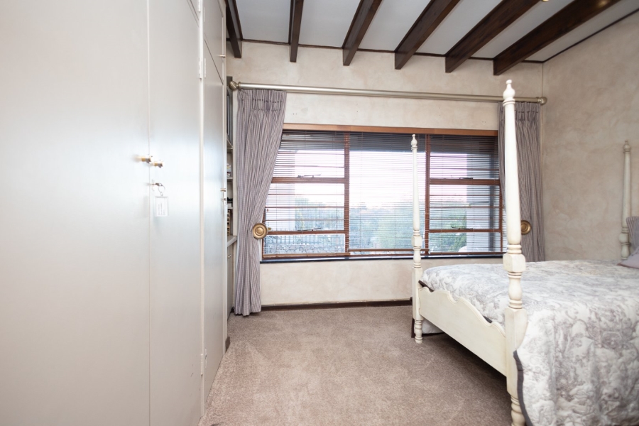 4 Bedroom Property for Sale in Northcliff Gauteng