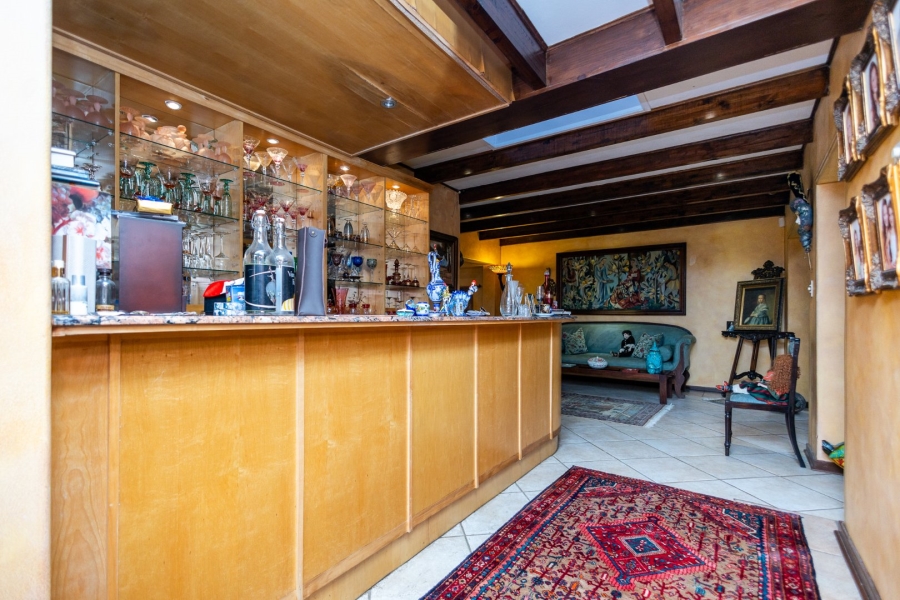 4 Bedroom Property for Sale in Northcliff Gauteng