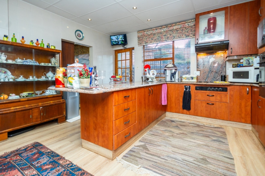 4 Bedroom Property for Sale in Northcliff Gauteng