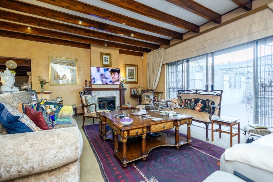 4 Bedroom Property for Sale in Northcliff Gauteng