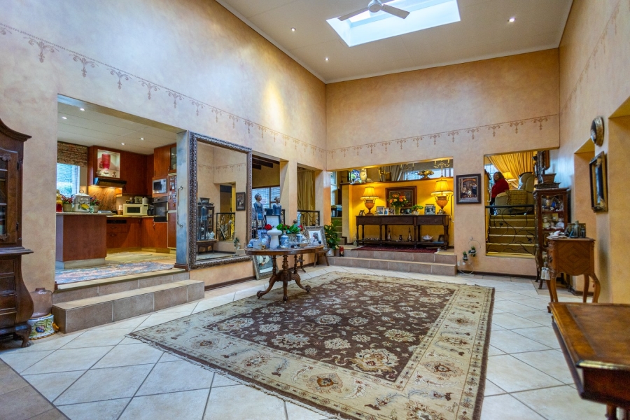 4 Bedroom Property for Sale in Northcliff Gauteng