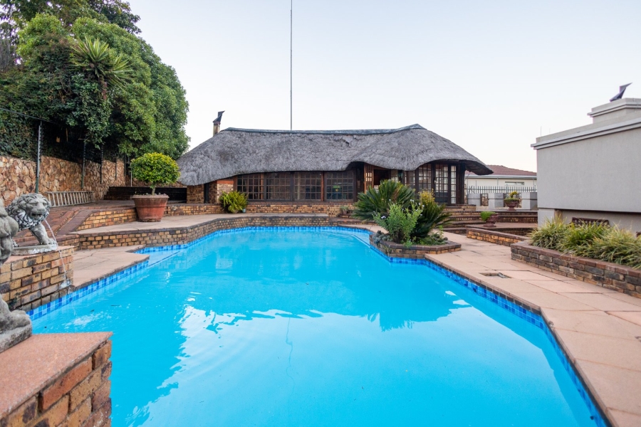 4 Bedroom Property for Sale in Northcliff Gauteng