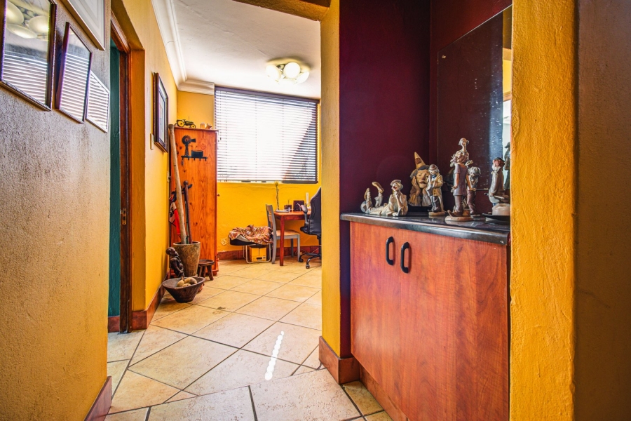 6 Bedroom Property for Sale in Bedfordview Gauteng