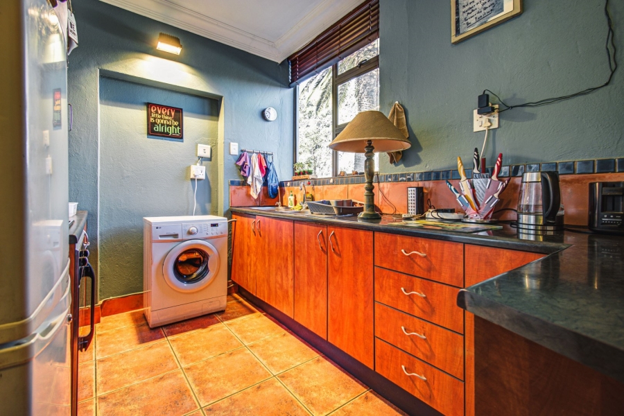 6 Bedroom Property for Sale in Bedfordview Gauteng