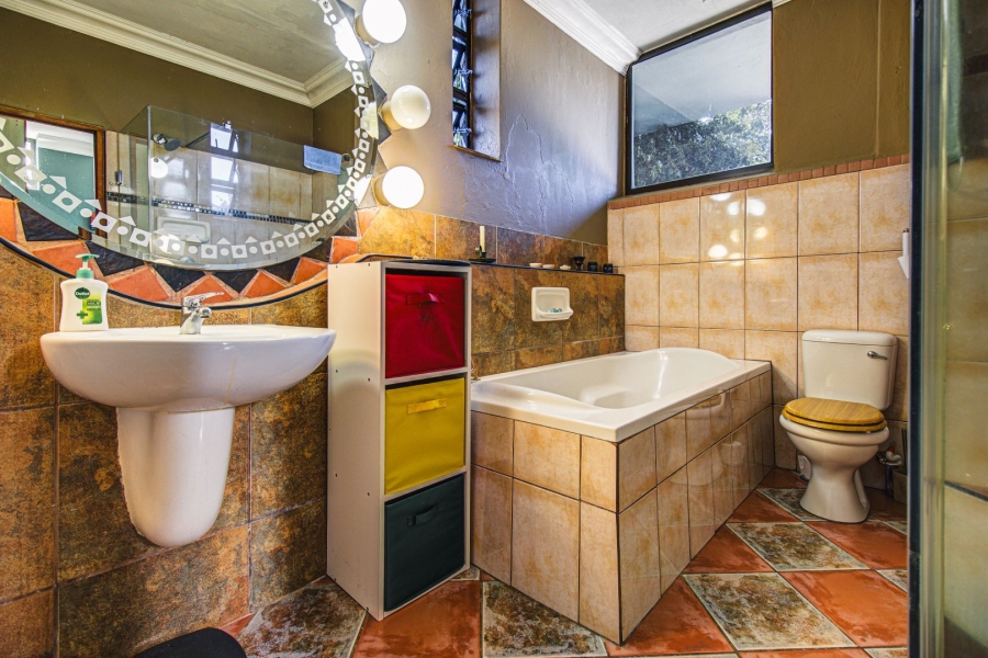 6 Bedroom Property for Sale in Bedfordview Gauteng