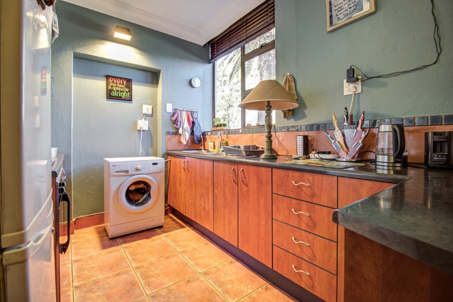 6 Bedroom Property for Sale in Bedfordview Gauteng