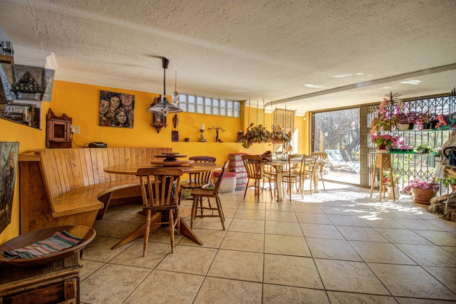 6 Bedroom Property for Sale in Bedfordview Gauteng