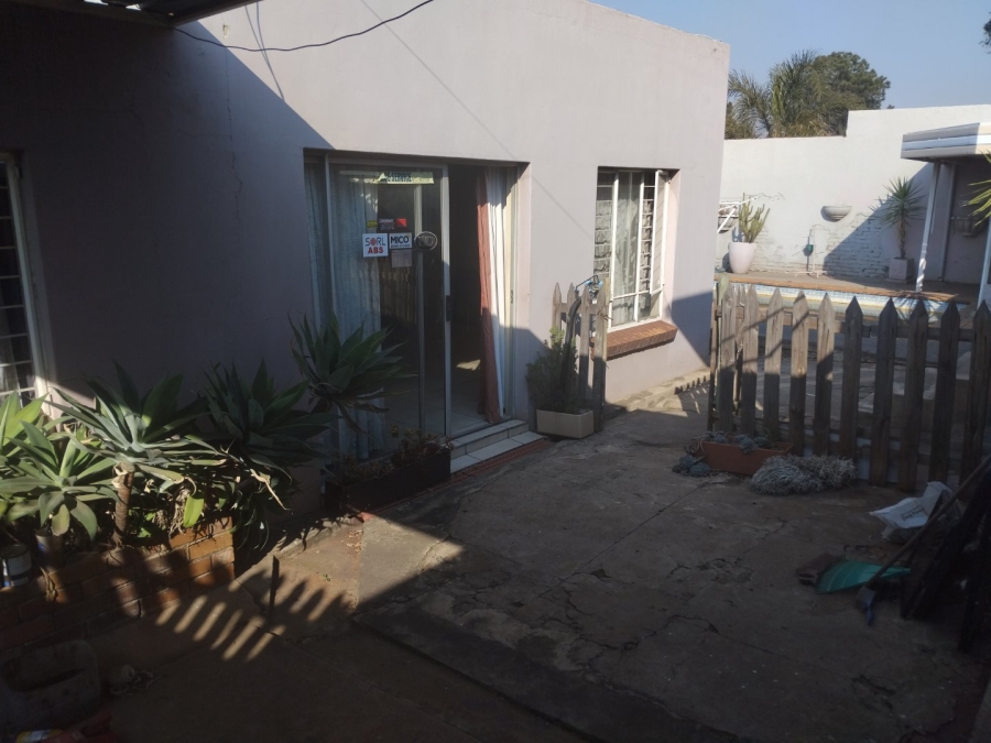 3 Bedroom Property for Sale in Symhurst Gauteng