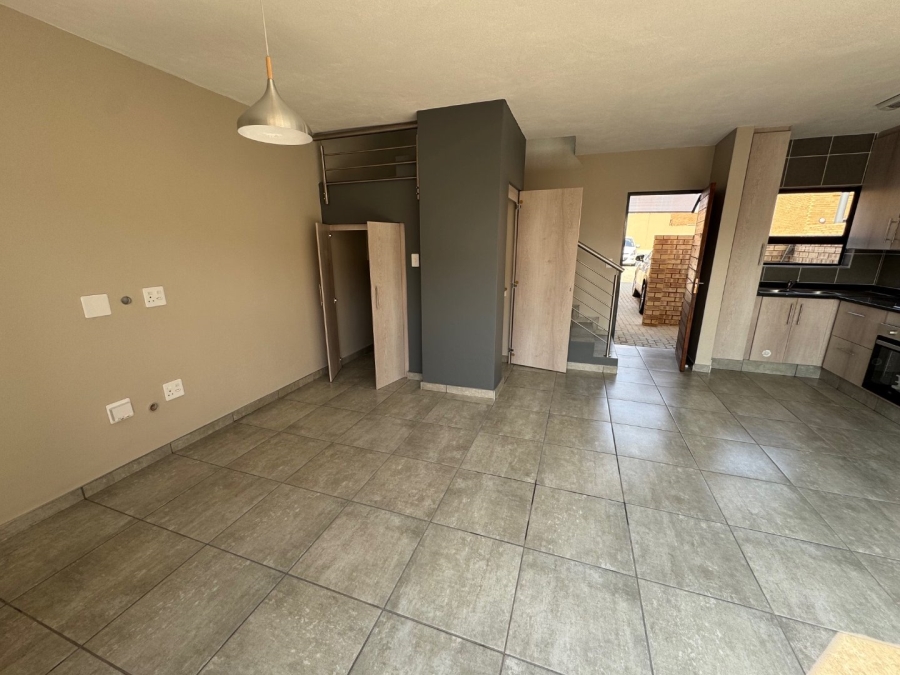 2 Bedroom Property for Sale in Kempton Park Ah Gauteng