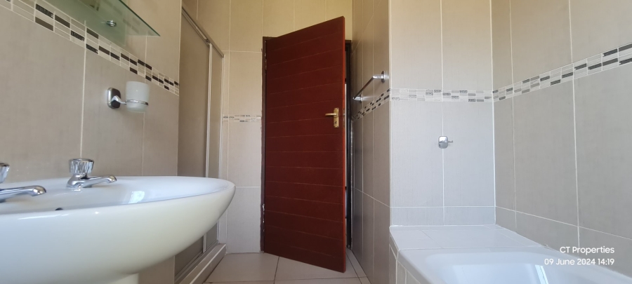 To Let 5 Bedroom Property for Rent in Elspark Gauteng