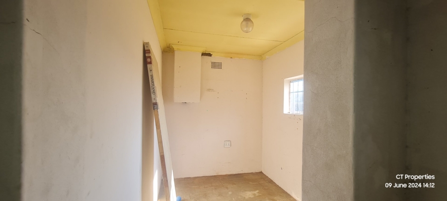 To Let 5 Bedroom Property for Rent in Elspark Gauteng