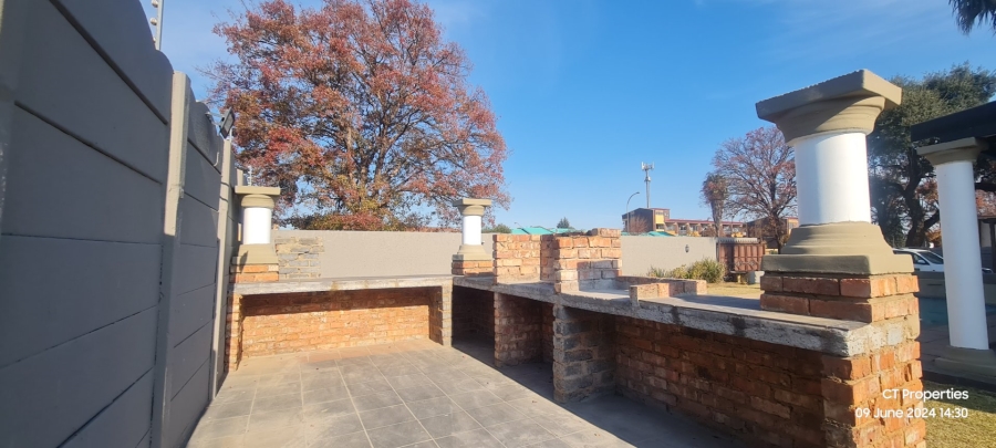 To Let 5 Bedroom Property for Rent in Elspark Gauteng
