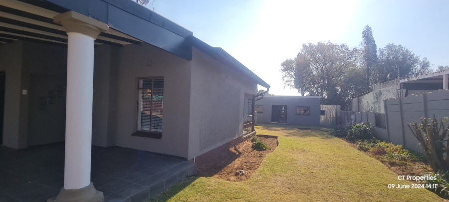 To Let 5 Bedroom Property for Rent in Elspark Gauteng