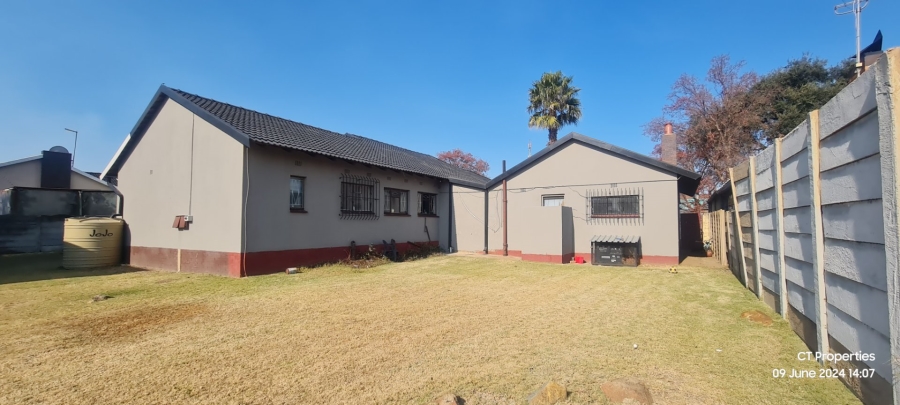 To Let 5 Bedroom Property for Rent in Elspark Gauteng