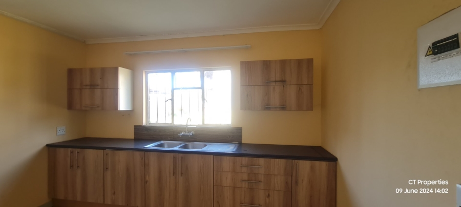 To Let 5 Bedroom Property for Rent in Elspark Gauteng