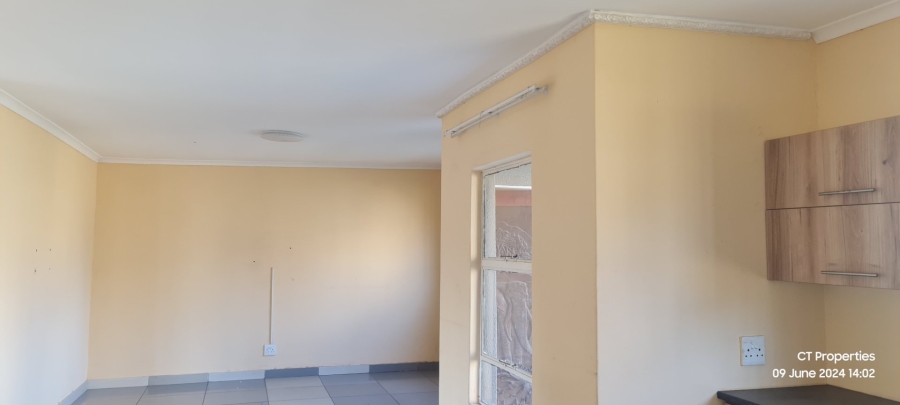 To Let 5 Bedroom Property for Rent in Elspark Gauteng