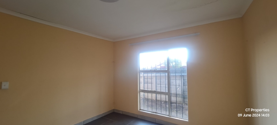 To Let 5 Bedroom Property for Rent in Elspark Gauteng