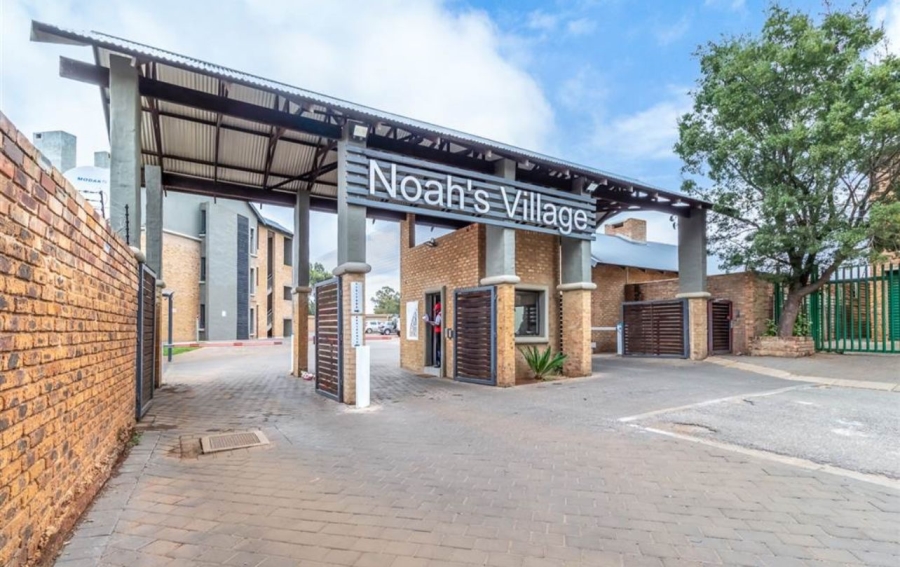 2 Bedroom Property for Sale in Pomona AH Gauteng
