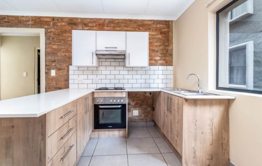2 Bedroom Property for Sale in Pomona AH Gauteng