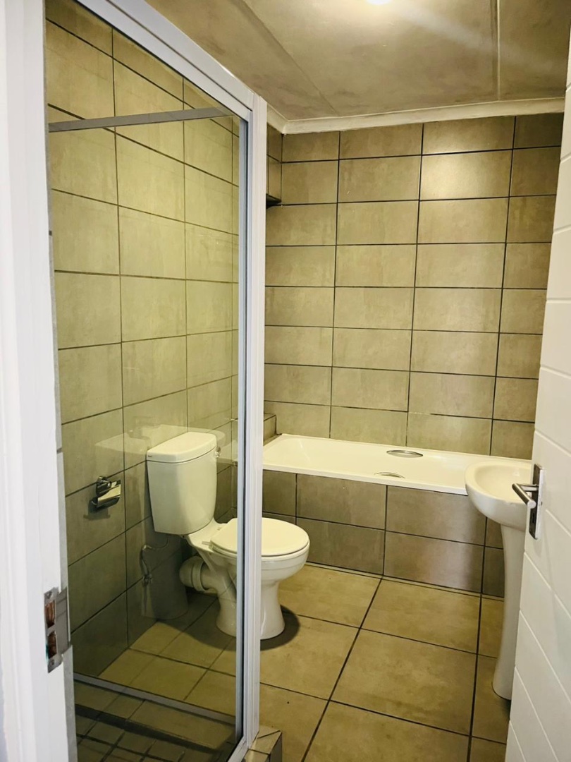 2 Bedroom Property for Sale in Pomona AH Gauteng