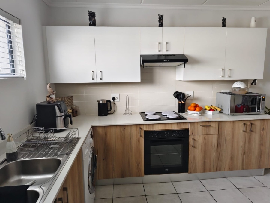 To Let 2 Bedroom Property for Rent in Witfield Gauteng