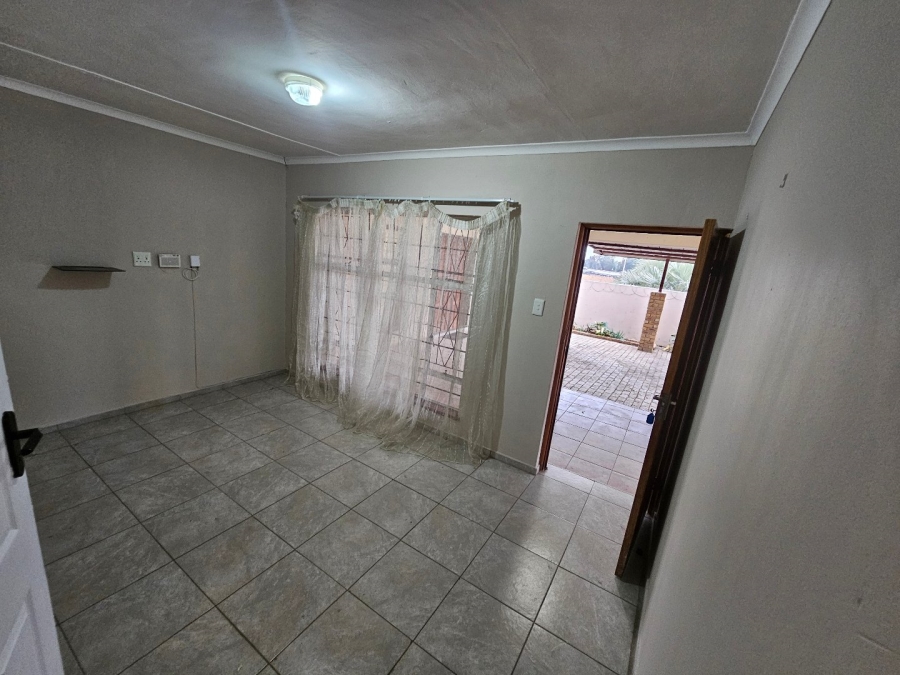 3 Bedroom Property for Sale in Bosmont Gauteng