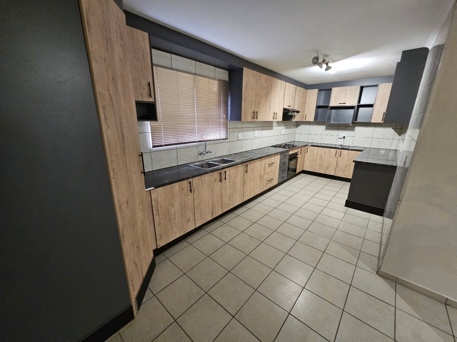 3 Bedroom Property for Sale in Bosmont Gauteng
