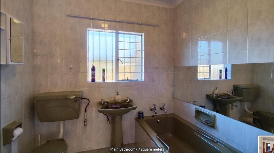 3 Bedroom Property for Sale in Birchleigh North Gauteng