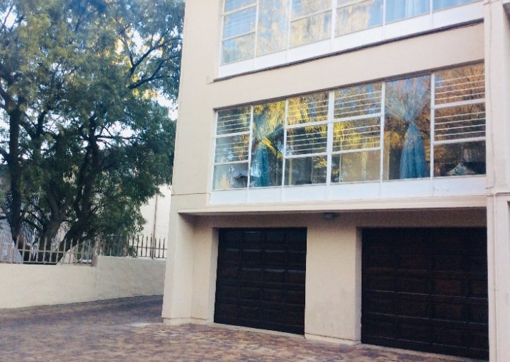 3 Bedroom Property for Sale in South Crest Gauteng