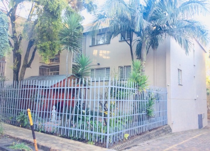3 Bedroom Property for Sale in South Crest Gauteng