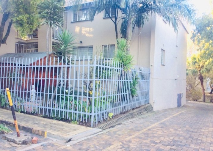 3 Bedroom Property for Sale in South Crest Gauteng