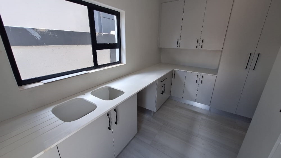 4 Bedroom Property for Sale in Roodepark Eco Estate Gauteng