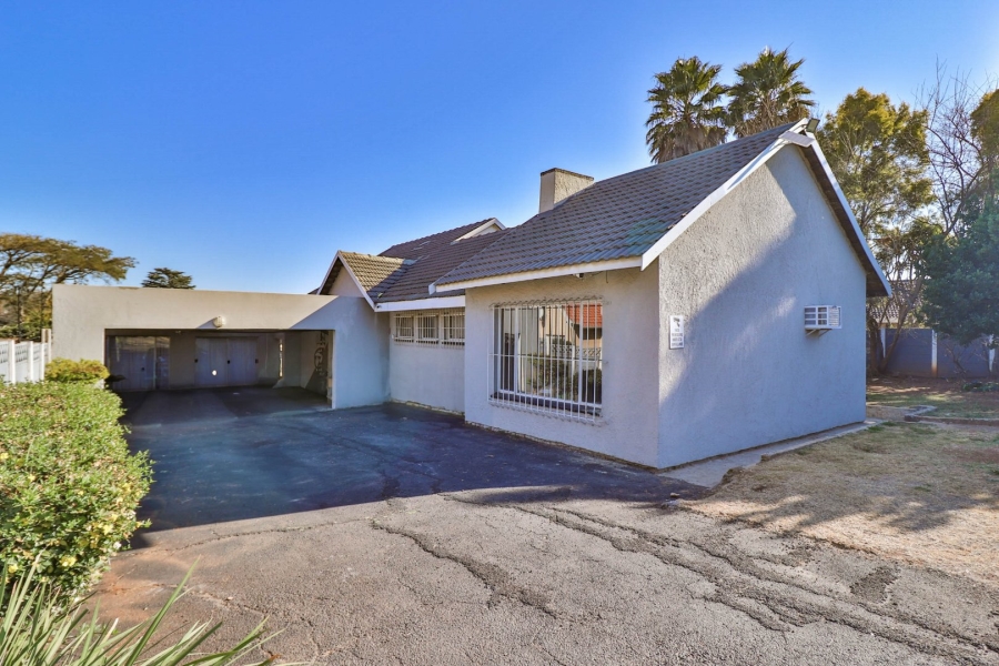 4 Bedroom Property for Sale in Hurlyvale Gauteng