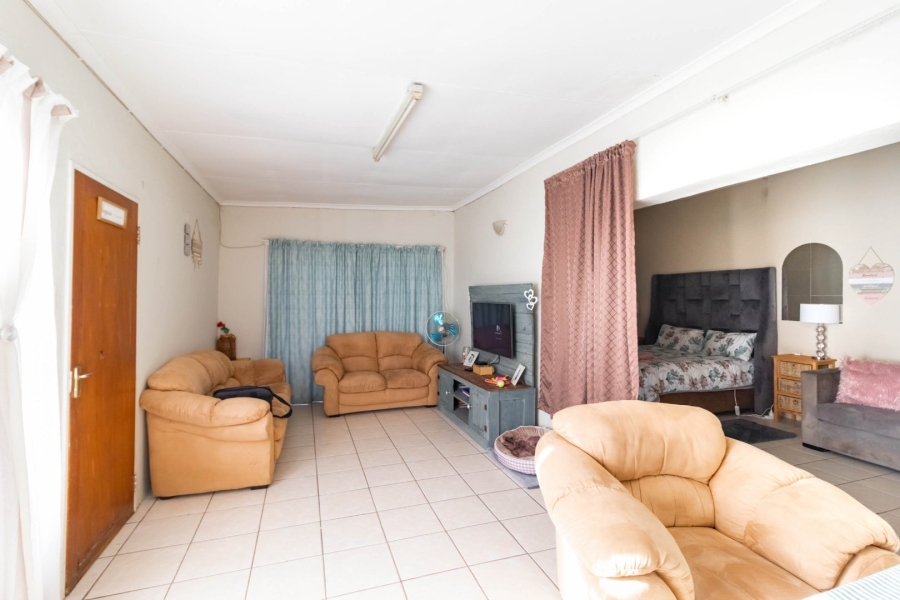 4 Bedroom Property for Sale in Hurlyvale Gauteng