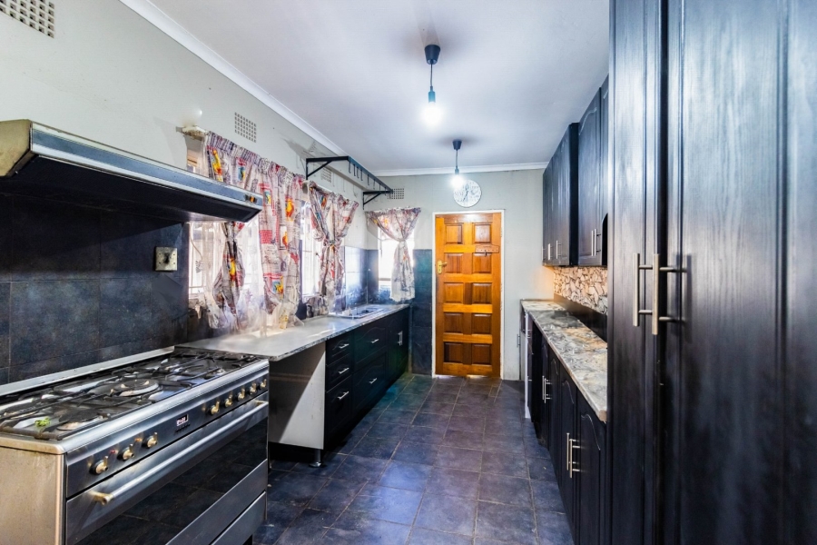 4 Bedroom Property for Sale in Hurlyvale Gauteng