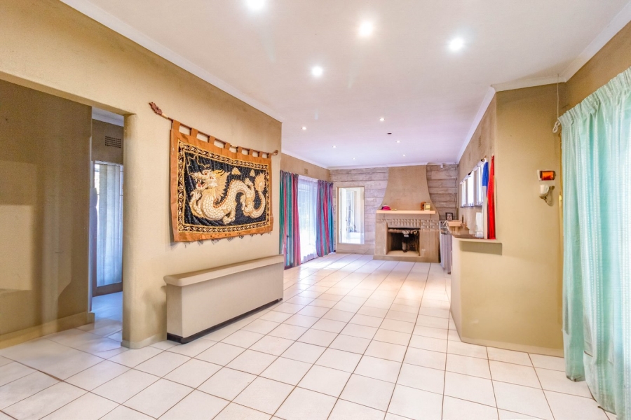 4 Bedroom Property for Sale in Hurlyvale Gauteng