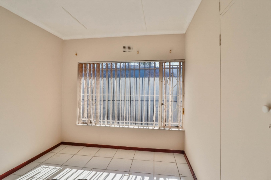 4 Bedroom Property for Sale in Hurlyvale Gauteng