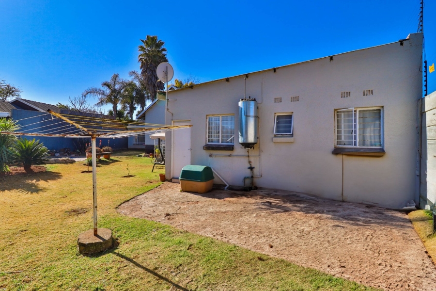 4 Bedroom Property for Sale in Hurlyvale Gauteng
