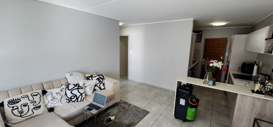 Bedroom Property for Sale in Rooihuiskraal North Gauteng
