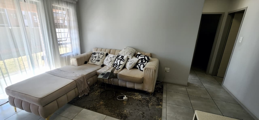  Bedroom Property for Sale in Rooihuiskraal North Gauteng